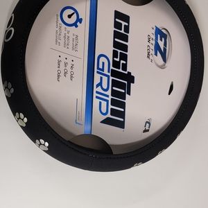 STEERING WHEEL COVER